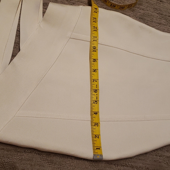 Sexy white dress - Picture 11 of 13